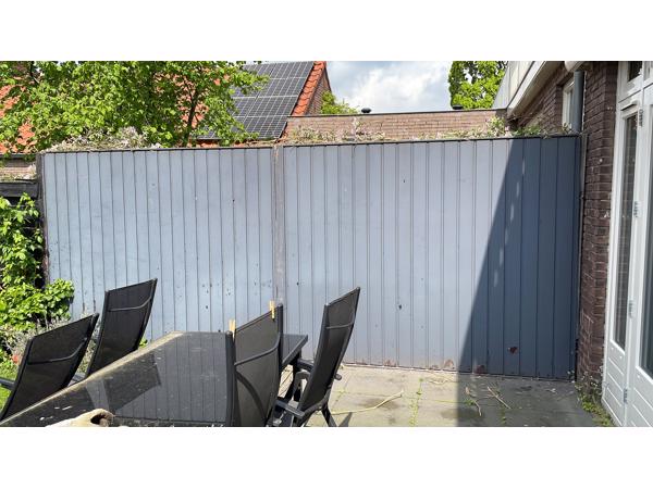 Metalen schutting delen (2 stuks)