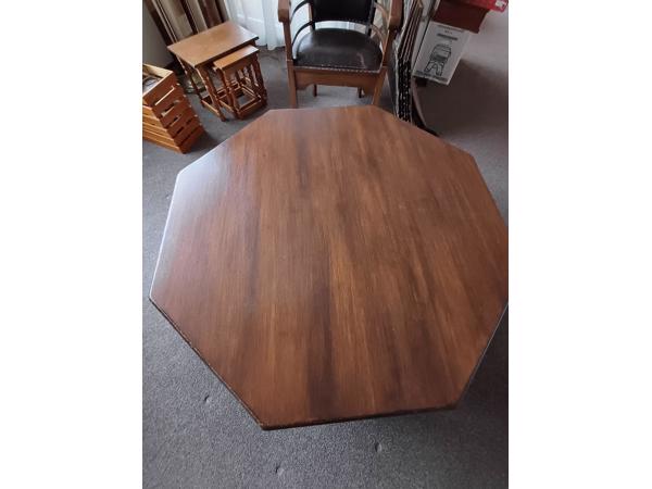 Salontafel 8 hoekig eiken