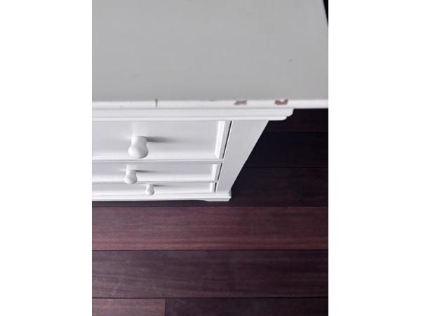 Commode 6 lades
