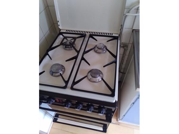 Gasfornuis vierpits met oven