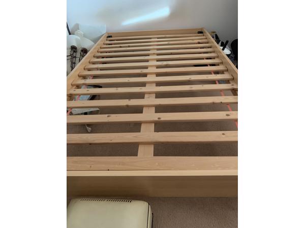 Bed (Twijfelaar) l. 2.25 cm br. 1.25cm