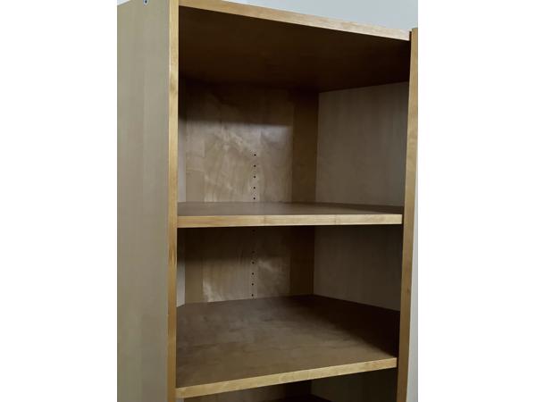 Billy hoekkast, berkenfineer