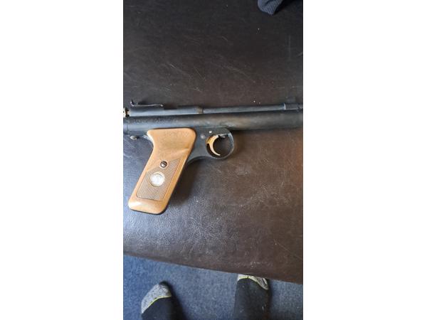 aangeboden vintage benjamin sheridan 4.5 mm .177 izgst