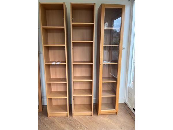 Drie IKEA Billy kasten, voor wie wil!