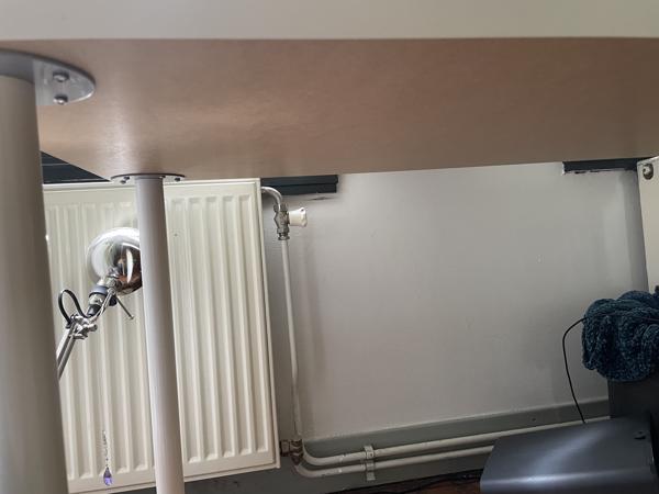 Klein Ikea bureau (wit)