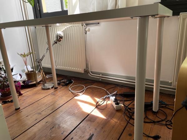 Klein Ikea bureau (wit)