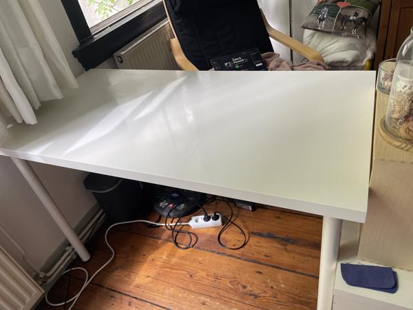 Klein Ikea bureau (wit)