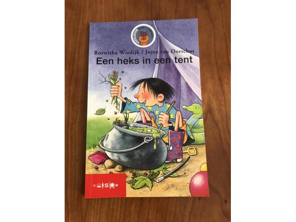 Zwijsen leesleeuw groep 3 klas leerjaar 1  vijf boeken