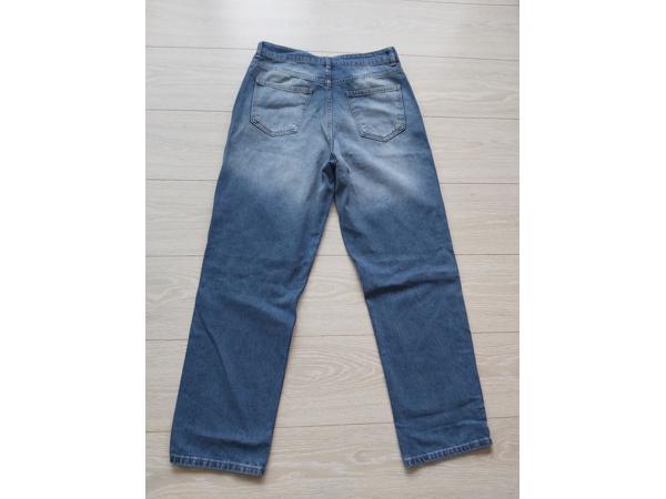 Jeans maat 40 recht model L