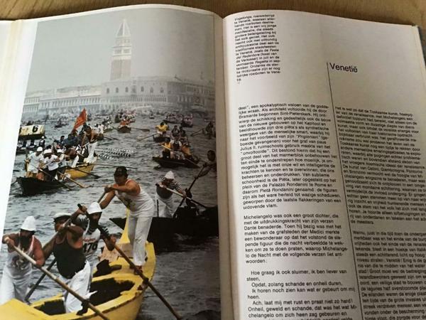 Boek Italië .Prachtig exemplaar eventueel een reis te boeken