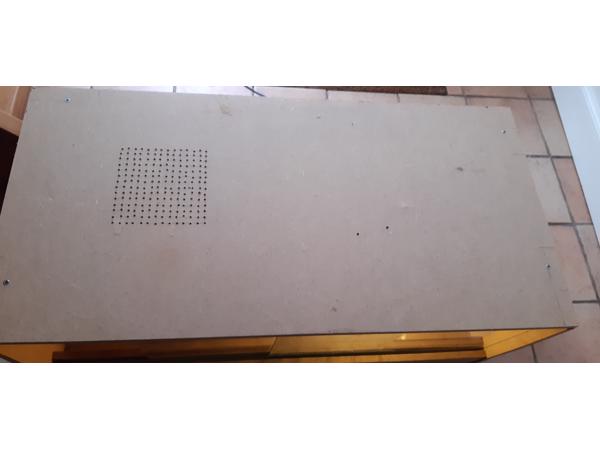 Terrarium met glazen schuifdeurtjes