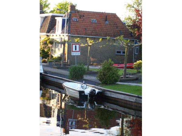 TEKOOP Vrijstaand Gezins/ Senior Wooning NES Aan Vaarwater e