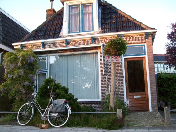 TEKOOP Vrijstaand Gezins/ Senior Wooning NES Aan Vaarwater e