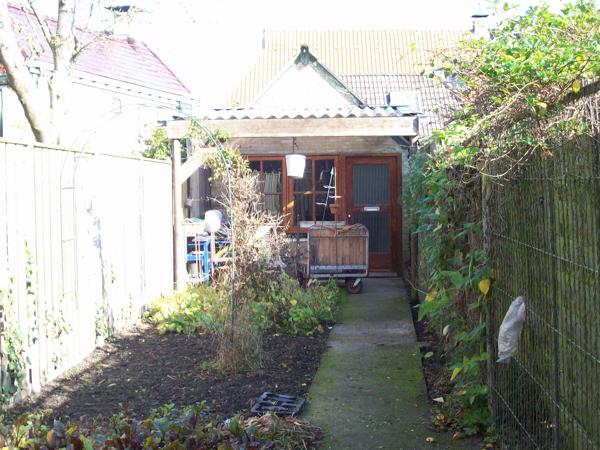 TEKOOP Vrijstaand Gezins/ Senior Wooning NES Aan Vaarwater e