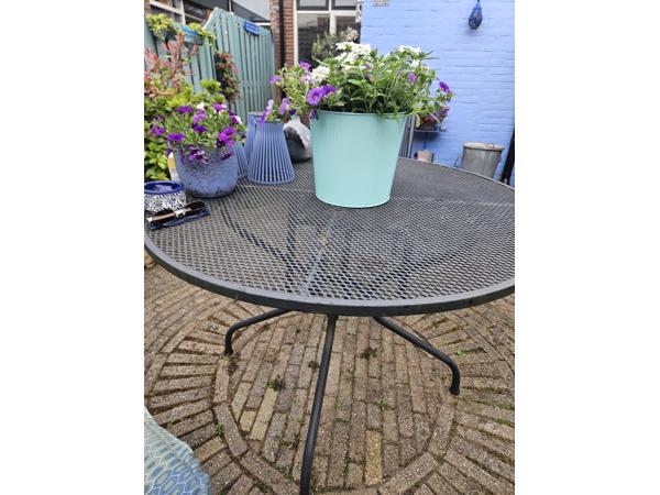 Tuinset tafel en 4 stoelen