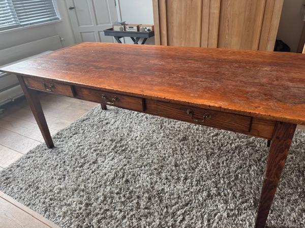 Stijlvolle, rechthoekig antieke eikenhouten (eet/werk)tafel met 3 lades