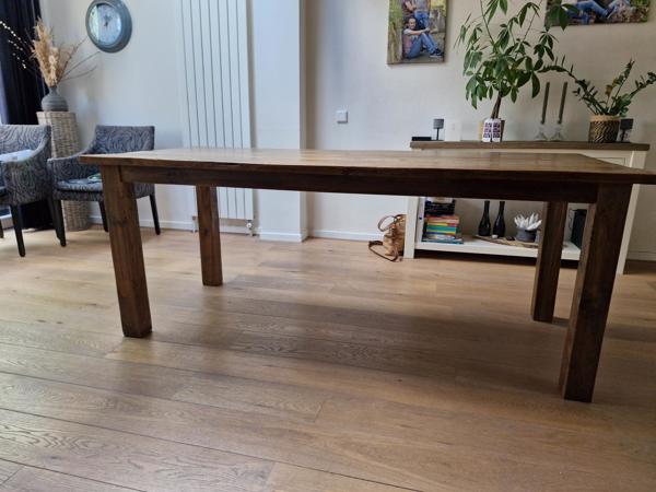Robuuste houten eettafel 200x90x80