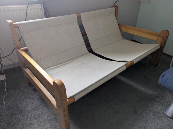 grenen 2 zitsbank met stoffen kussens