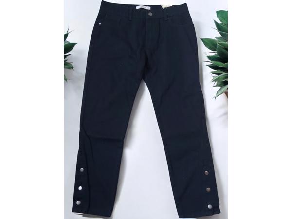 Jeans zwart met sier druk knopen S