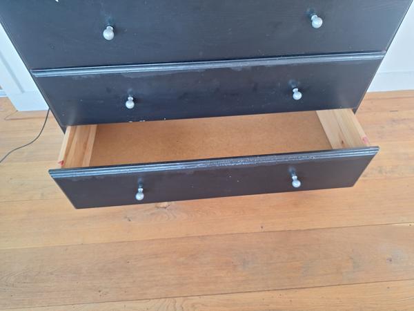 Commode op wielen