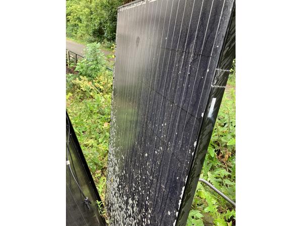 9 nog werkende gebruikte zonnepanelen.