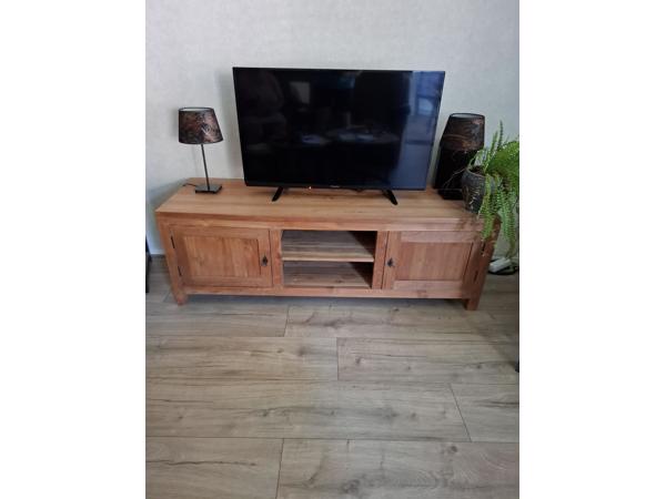 Teakhouten tv-meubel.
