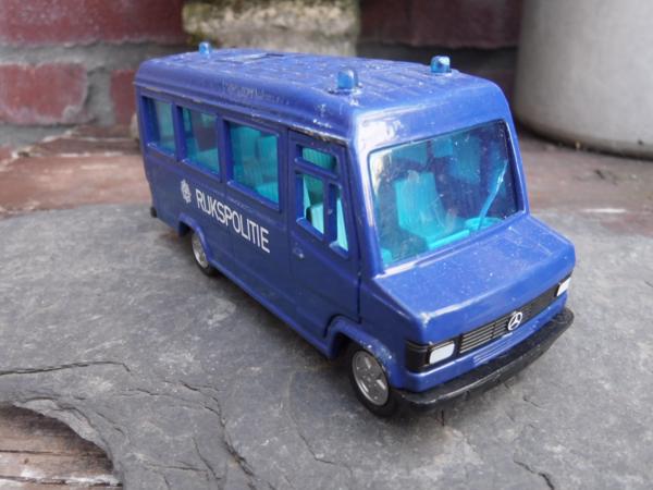 Siku 1921 nl rijkspolitie bus H