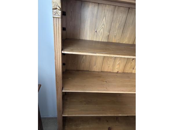 Houten boekenkast