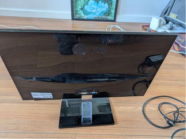 23 inch HD beeldscherm