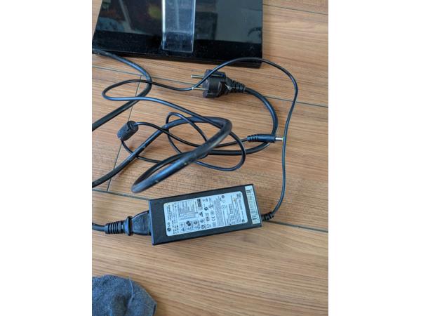 23 inch HD beeldscherm