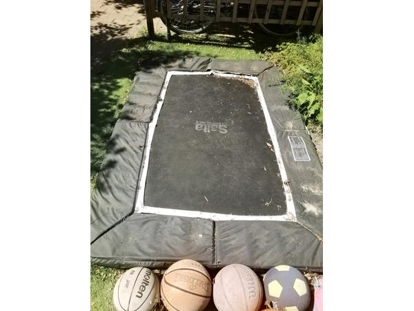 Trampoline