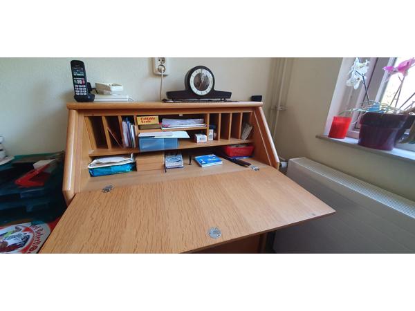 Secretaire