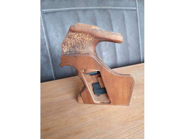 Greep Steyr LP10 e  rechts maat S