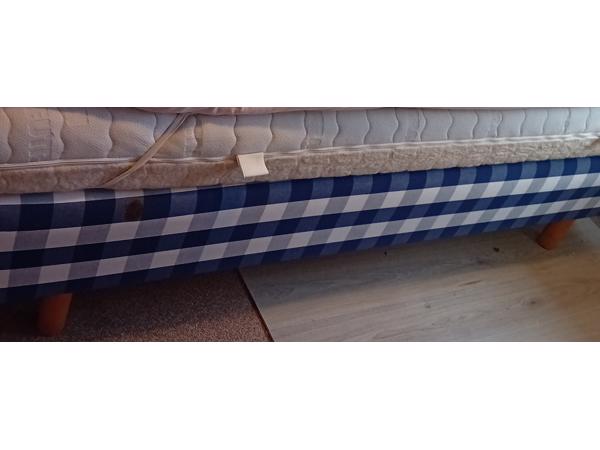 1 persoons H&#xE4;stens boxspring plus eventueel extra&#x27;s