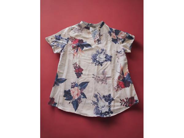 Metrofive bloemen shirt vhals lichtroze XL/42