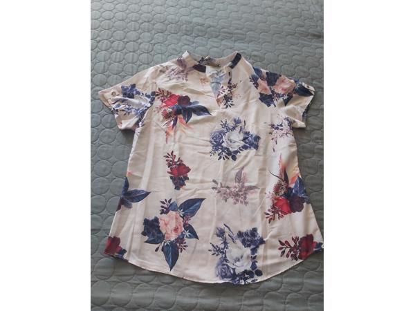 Metrofive bloemen shirt vhals lichtroze XL/42