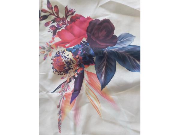 Metrofive bloemen shirt vhals lichtroze XL/42