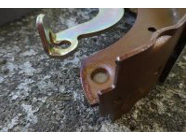 Remschoenen Ford Maverick