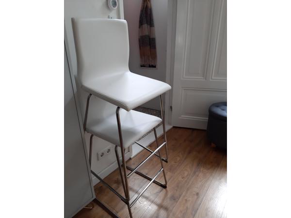 2 IKEA white bar stoels (ontbijt stoel) - Bench, High chair
