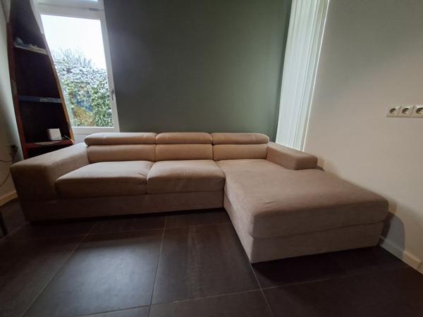 3-zits bank met longchair in zandkleur