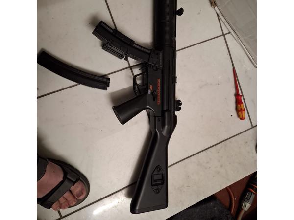 Mp5 jing hong  sd5 airsoft