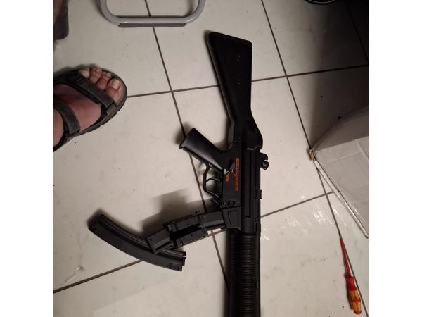 Mp5 jing hong  sd5 airsoft