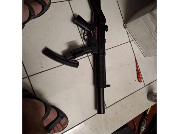 Mp5 jing hong  sd5 airsoft