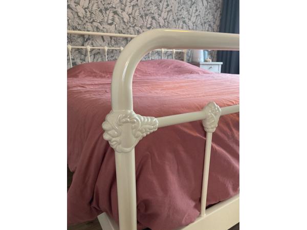 Stalen bedframe 180x200 cm