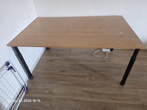 Alles moet in één keer weg. Ideaal voor studenten, starters of tijdelijke inrichting.
