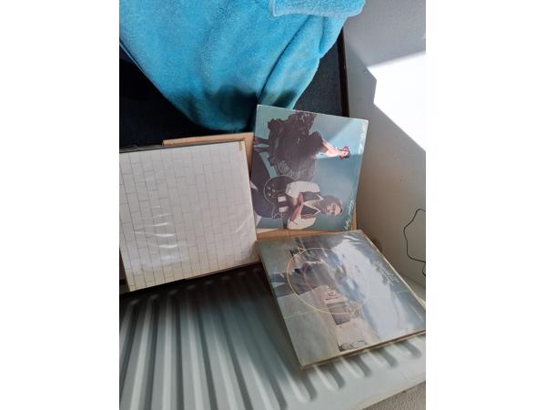 100 goed bewaarde LP's + z.g.a.n. Akai draaitafel