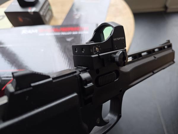 Maverick CO2 Pistool 4.5mm RAM Tactical Artemis CP400