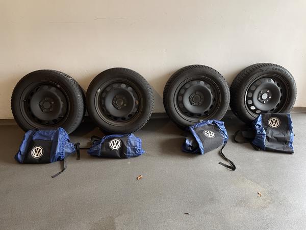 Winterbanden op stalen velgen 205/55R16