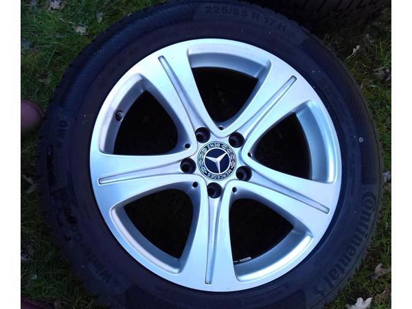 Lichtmetalen velgen + banden 17” voor Mercedes E winterset