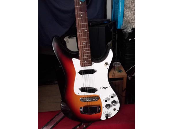 Guytone elektrische gitaar